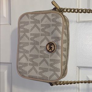 Michael Kors Crossbody